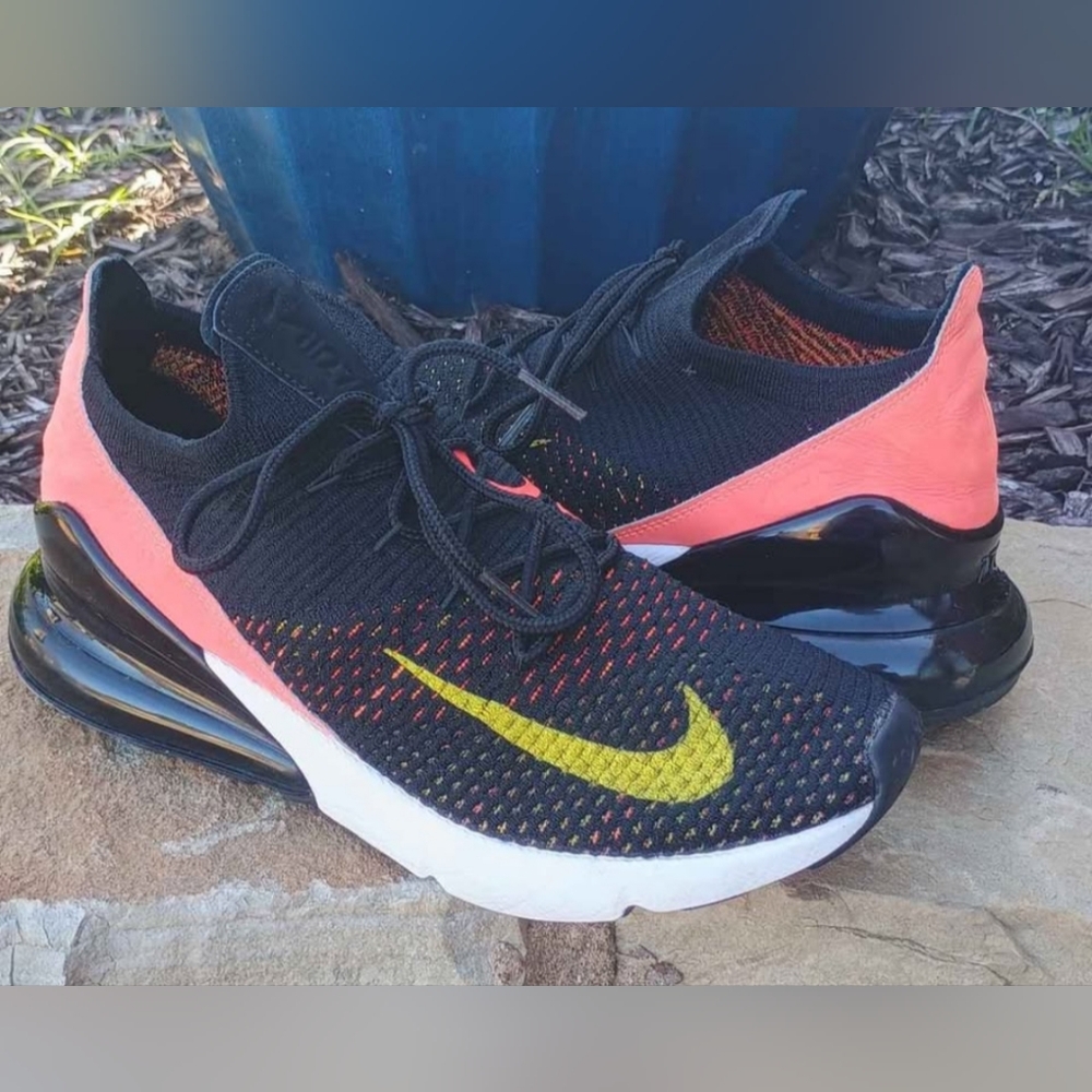 Nike Air Max 270 Flyknit Running Shoes Women's Size 8 EUC